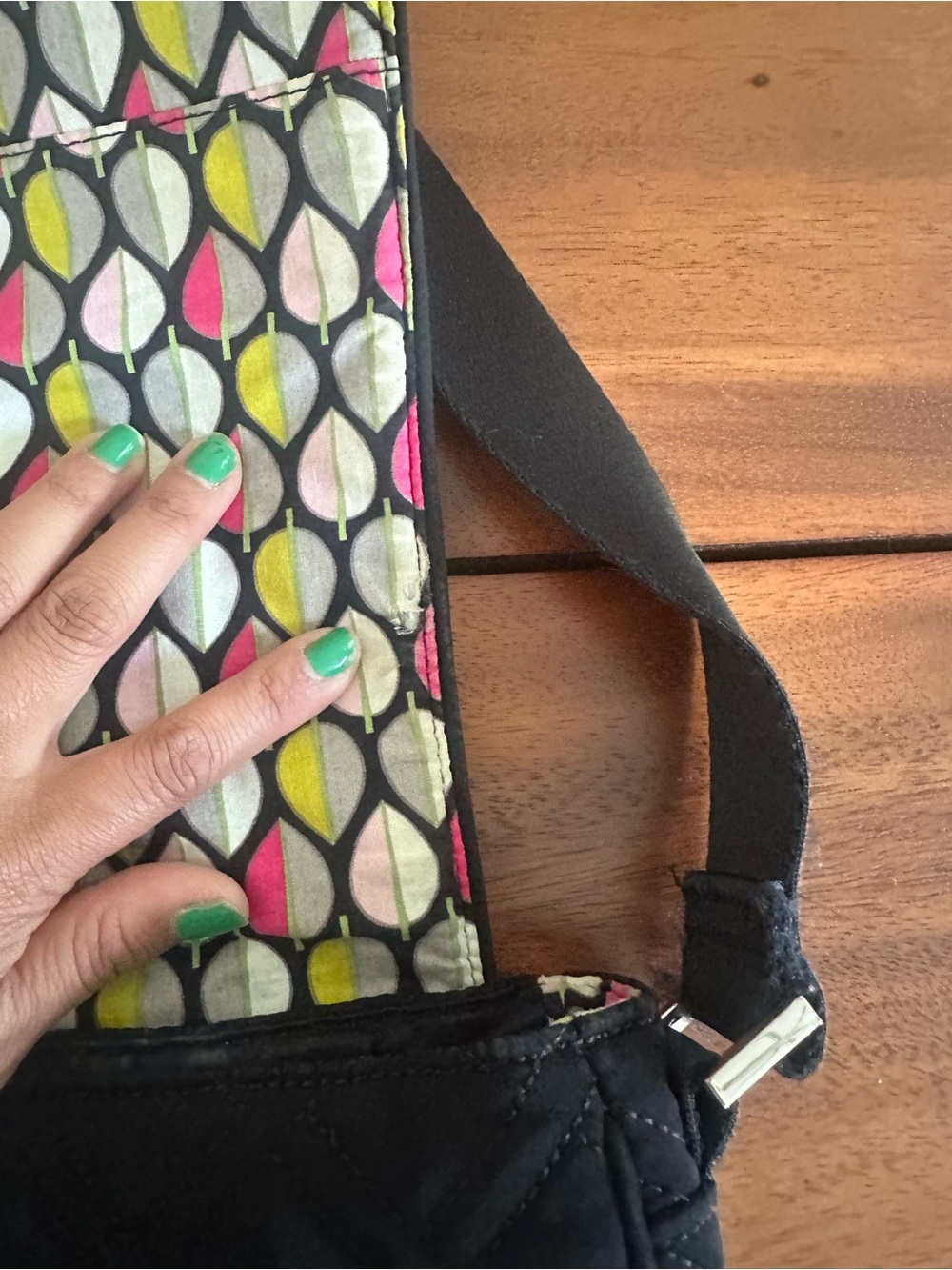 Vera Bradley Quilted Black laptop messenger bag - Picture 9 of 12